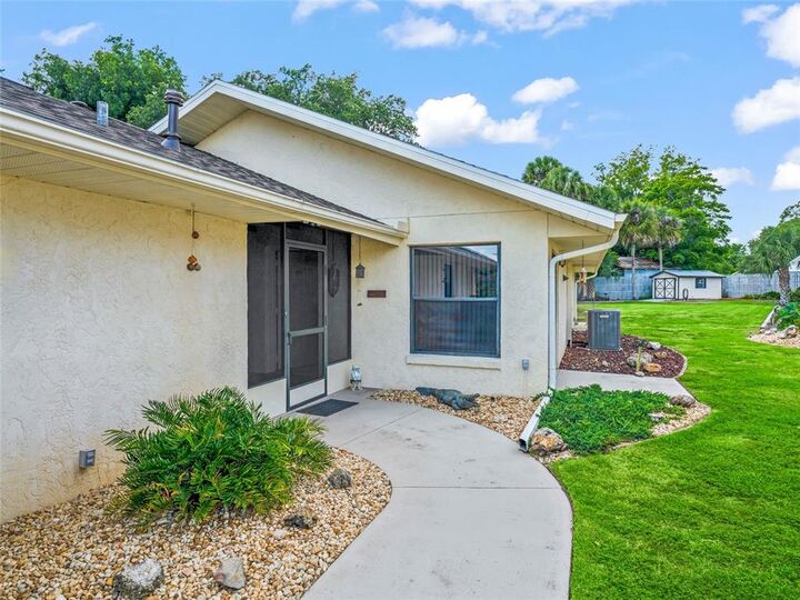 Property Photo:  1514 S Pointe Drive  FL 34748 