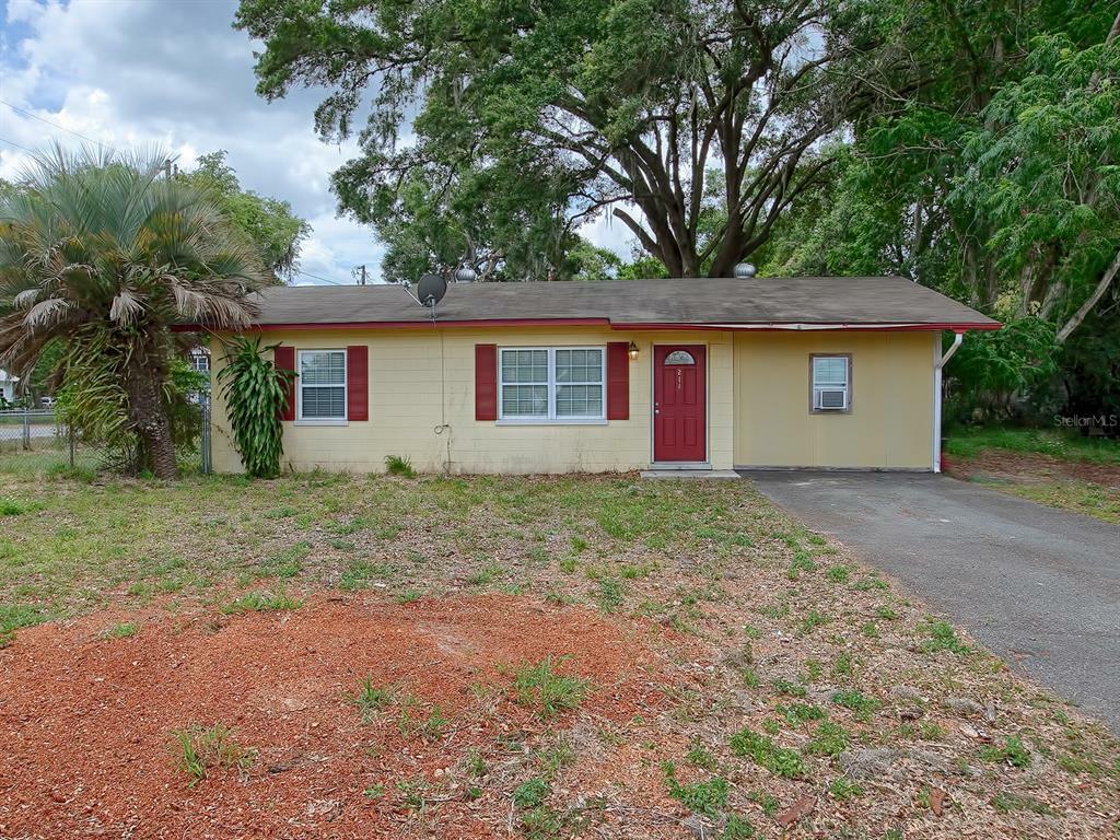 Property Photo:  214 S Villa Avenue  FL 34731 