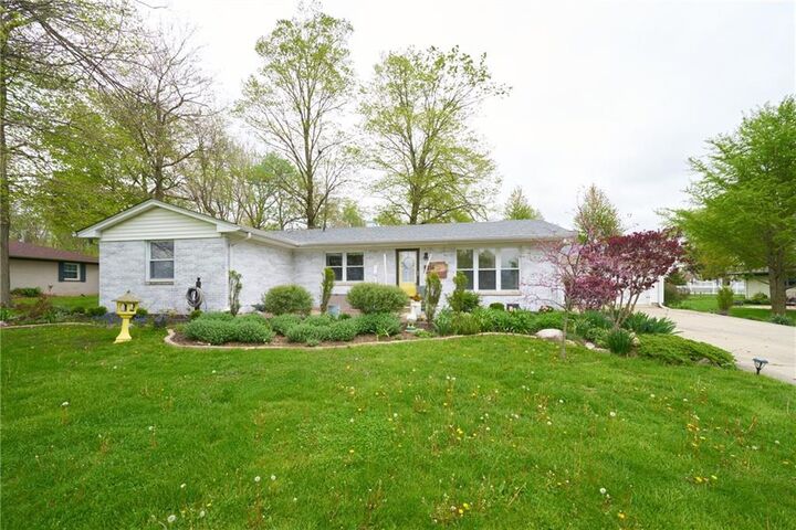 9236 E Raymond Street  Indianapolis IN 46239 photo