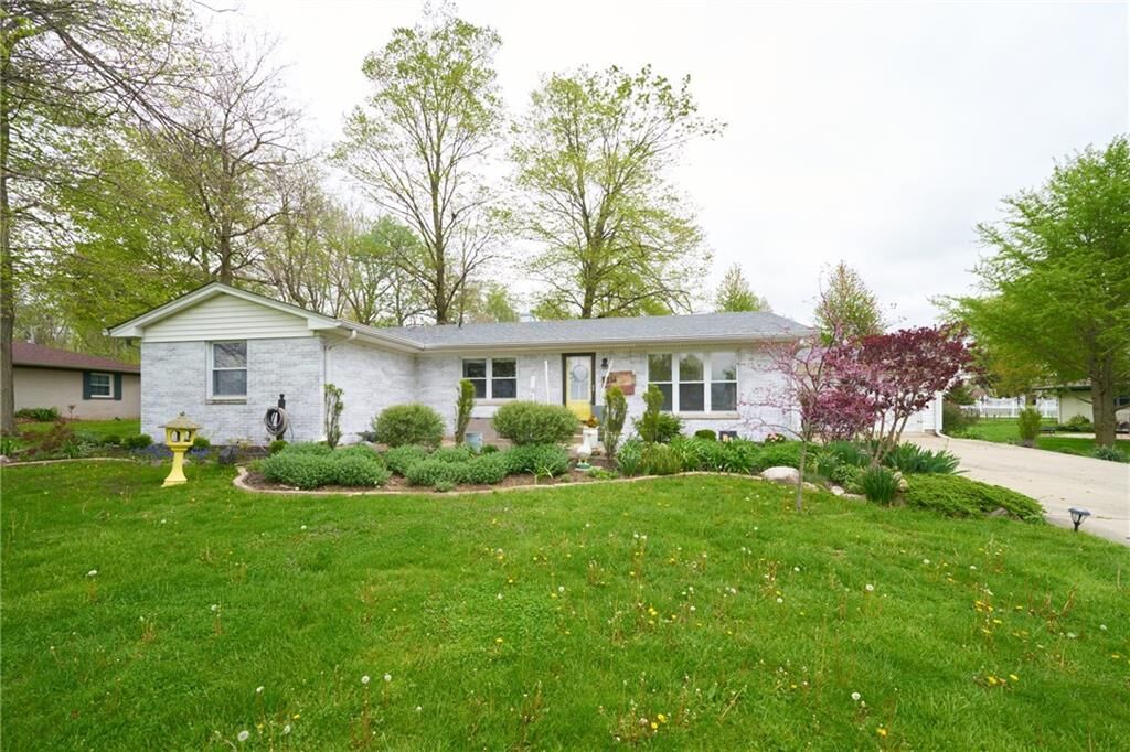 Property Photo: 9236 E Raymond Street IN 46239