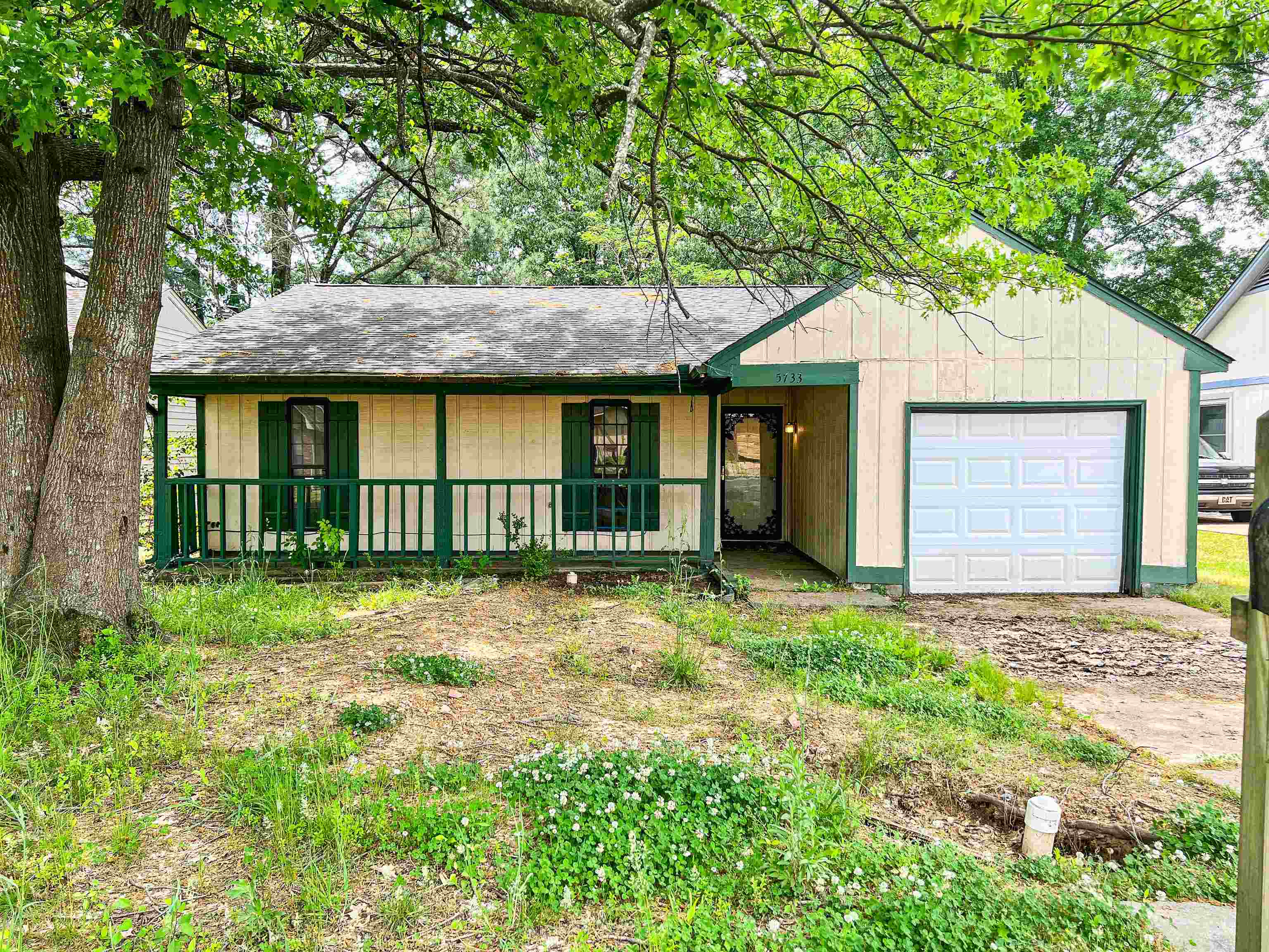 Property Photo:  5733 Woodbourne Ct  TN 38115 