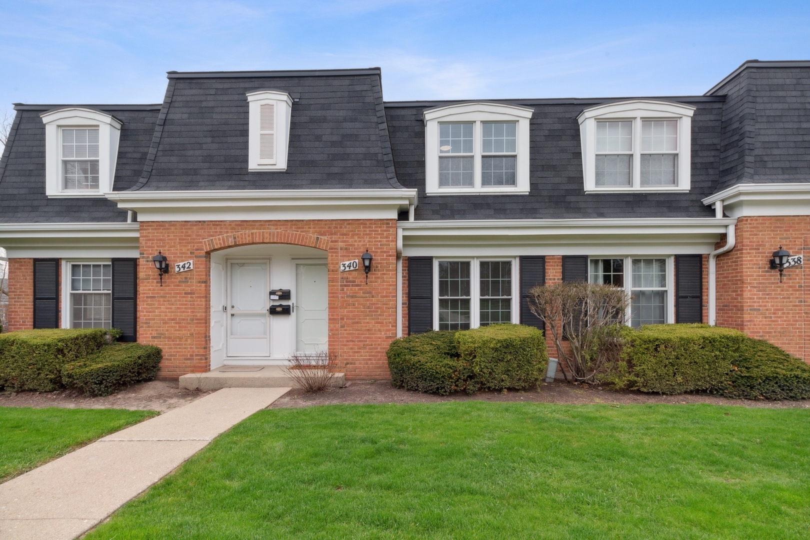 Property Photo: 340 Eastern Avenue IL 60010