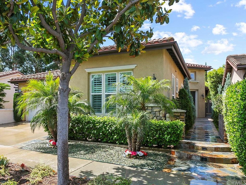 Property Photo: 6 Rutherford CA 92602