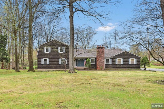 Property Photo: 16 Stuyvesant Road NJ 07645