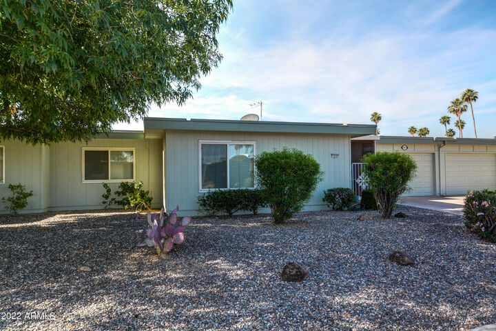 Property Photo: 9747 W Royal Ridge Drive AZ 85351