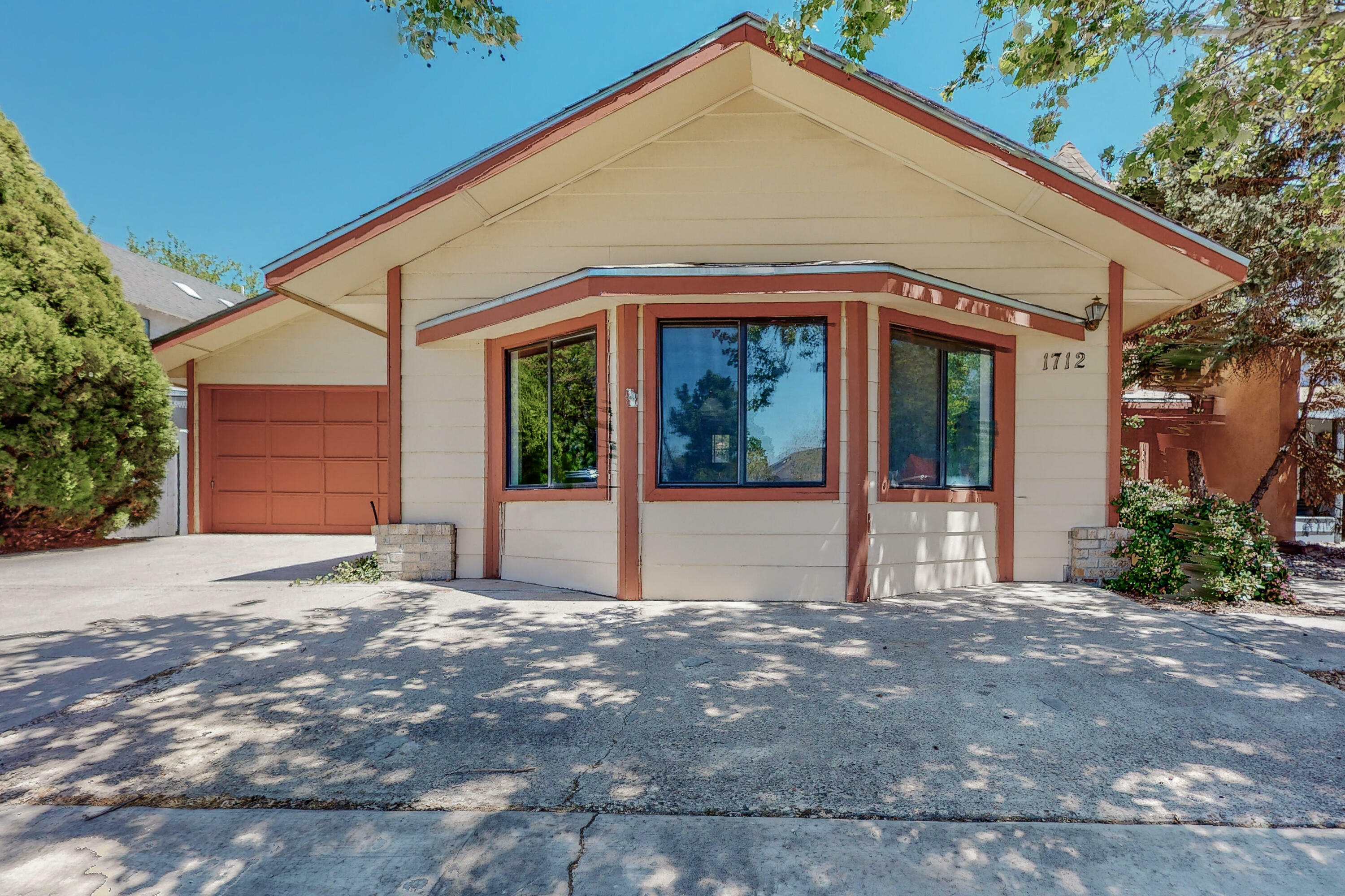 Property Photo:  1712 Sandler Street NE  NM 87112 