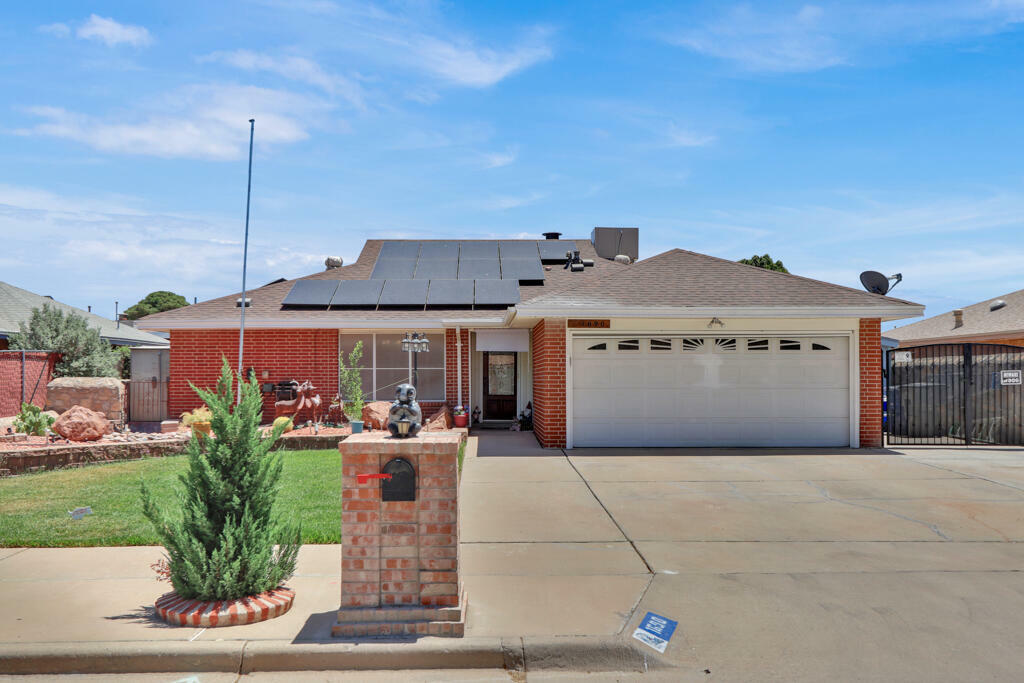 Property Photo:  1690 Donna Caponi Lane  TX 79936 