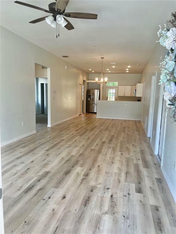Property Photo: 417 Euclid Avenue FL 33584
