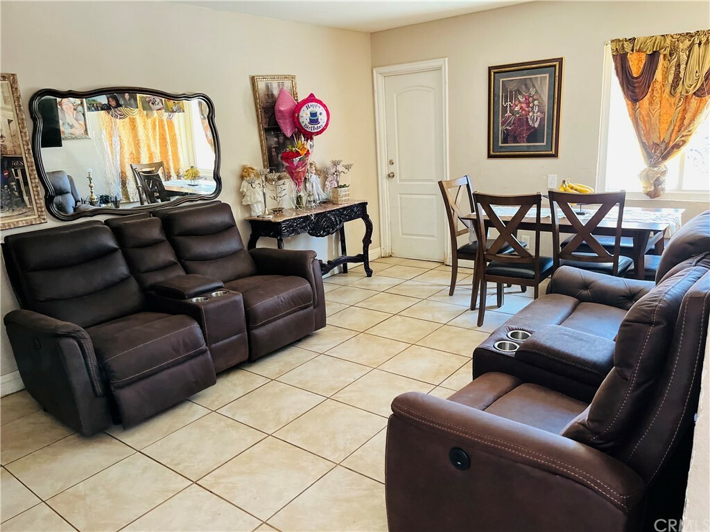 Property Photo: 7435 El Sol Way CA 92504