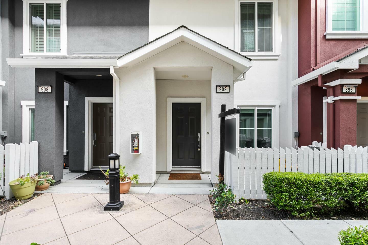 Property Photo: 902 Alta Mar Terrace CA 95126