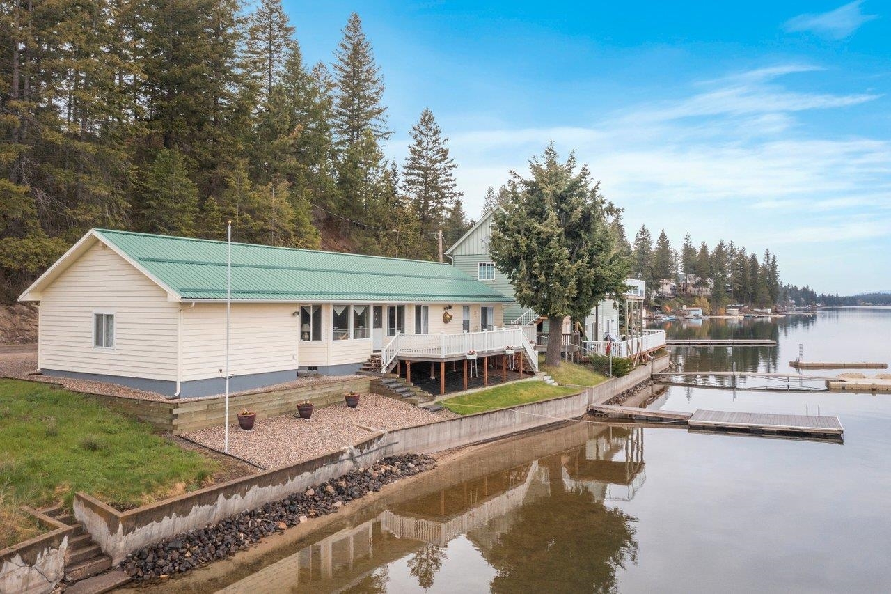 Property Photo:  46247 Larson Beach Rd  WA 99148 