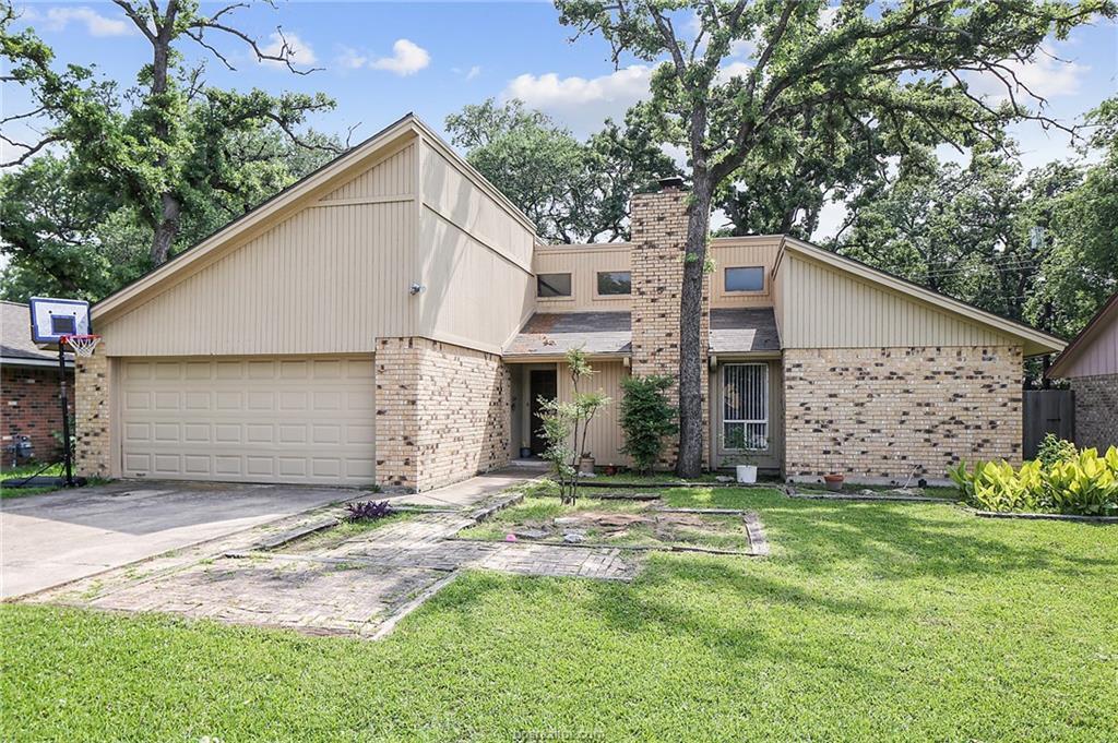 Property Photo: 3204 Heatherwood Drive TX 77801-2411