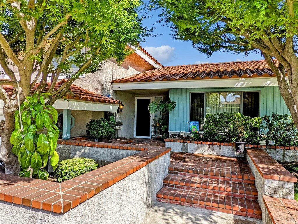 Property Photo: 1814 Old Canyon Drive CA 91745