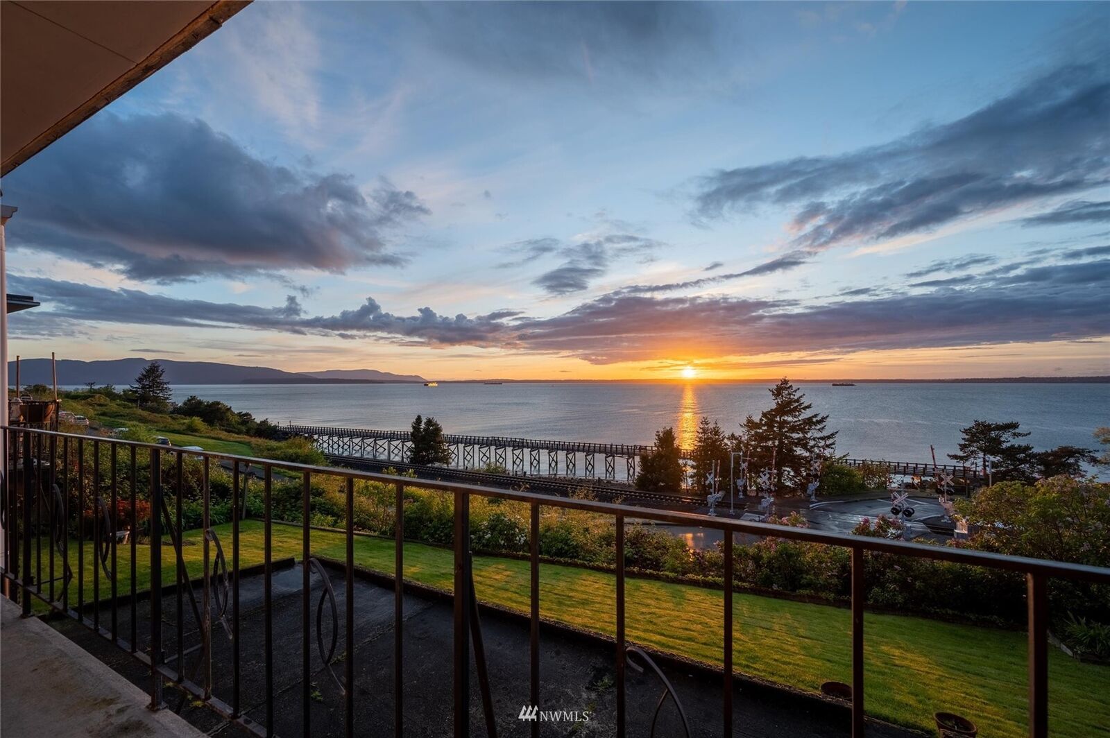 Property Photo: 500 S State Street B WA 98225