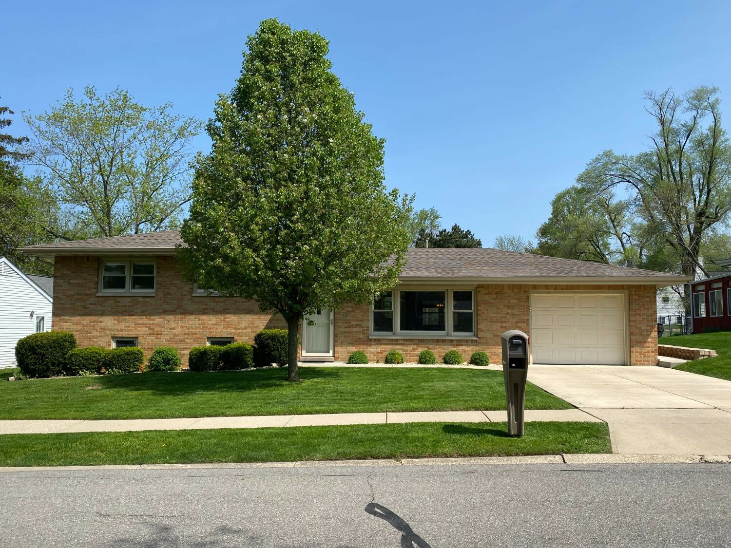 Property Photo: 1103 Illinois Street IN 46383