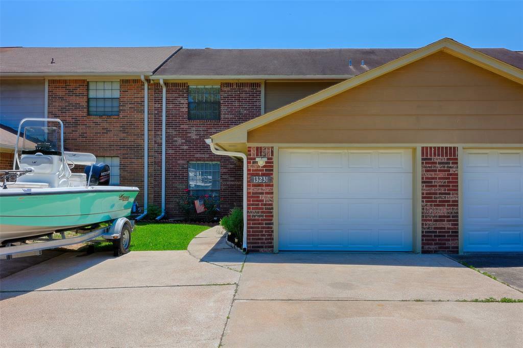 Property Photo:  13231 Bluff View Drive  TX 77318 