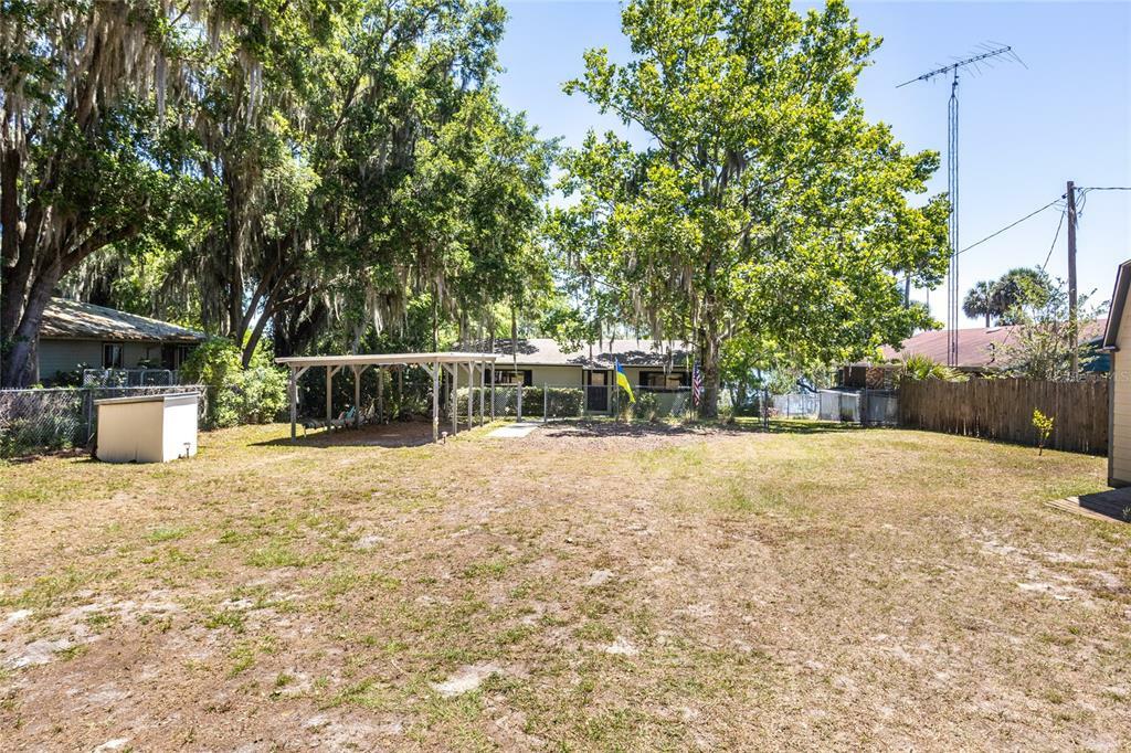 Property Photo:  186 Little Orange Lake Drive  FL 32640 