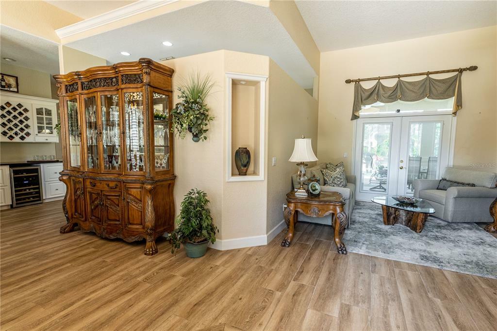 Property Photo: 5378 Longleaf Court FL 33810
