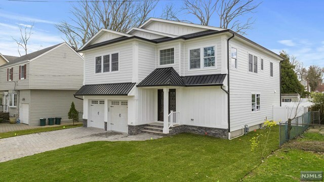 Property Photo:  318 Taft Road  NJ 07661 