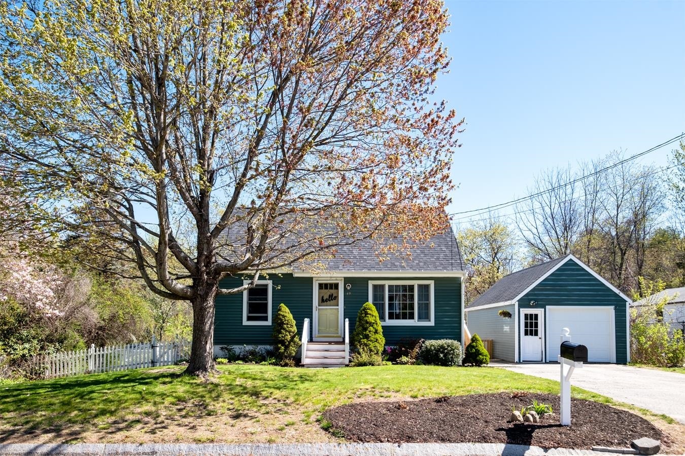 Property Photo: 49 Applevale Drive NH 03820