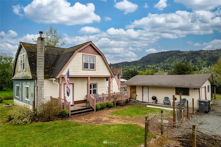 Property Photo:  18070 State Route 9  WA 98274 