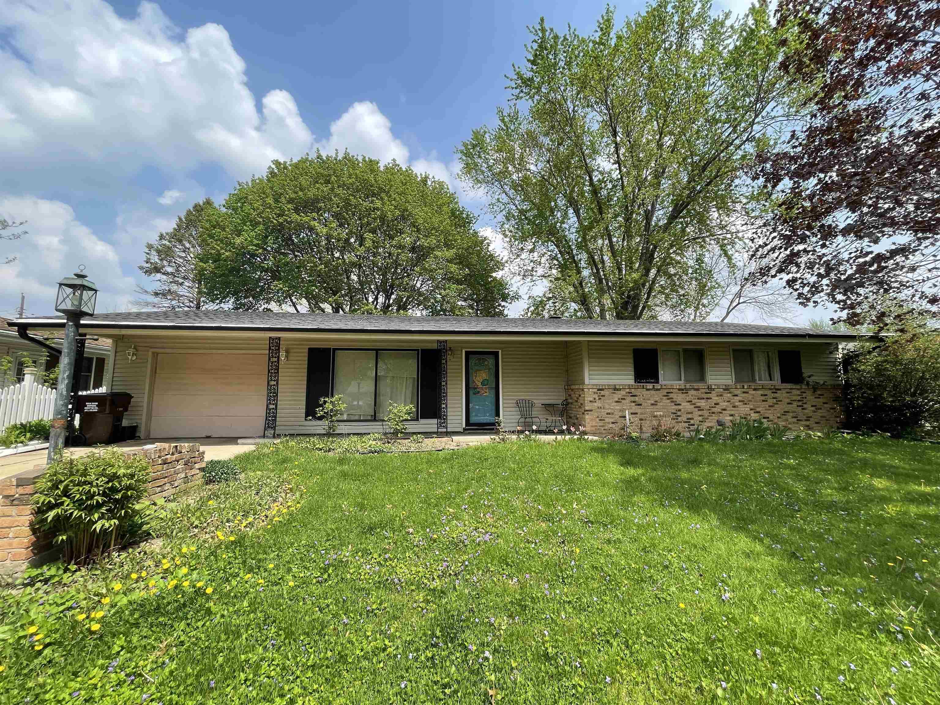 4710 Highcrest Road  Rockford IL 61107 photo