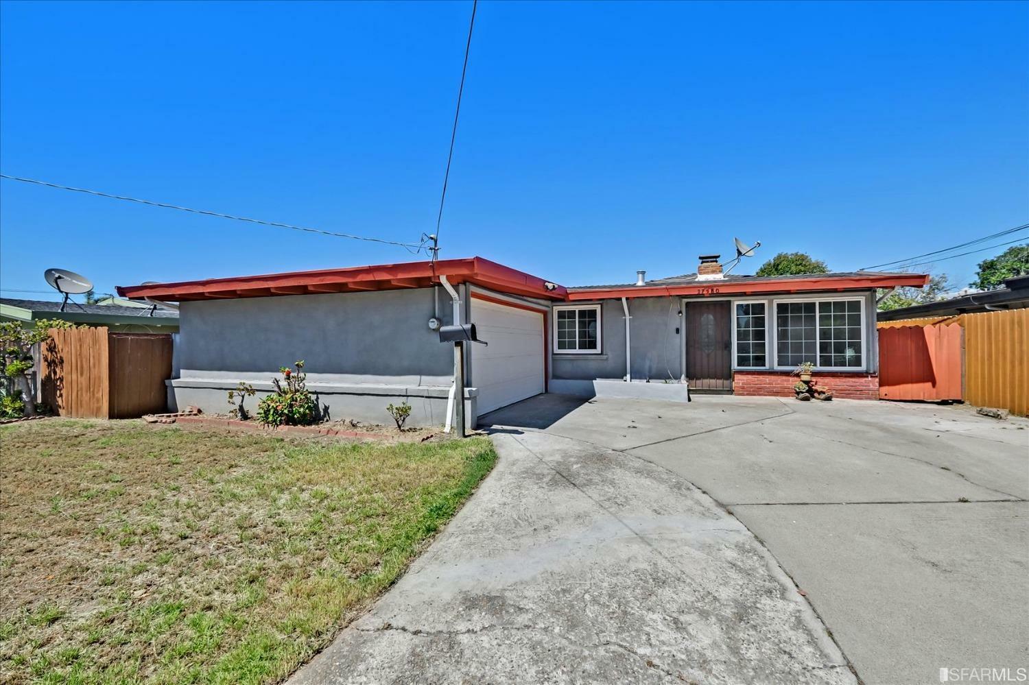 Property Photo:  27580 Miami Avenue  CA 94545 