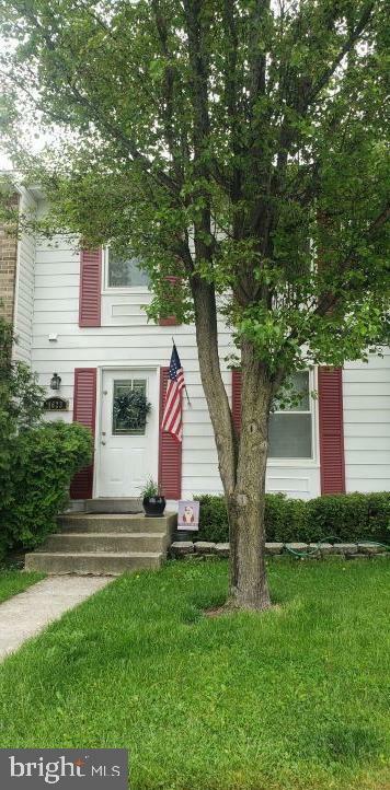 Property Photo: 4623 Woodway Place VA 22193