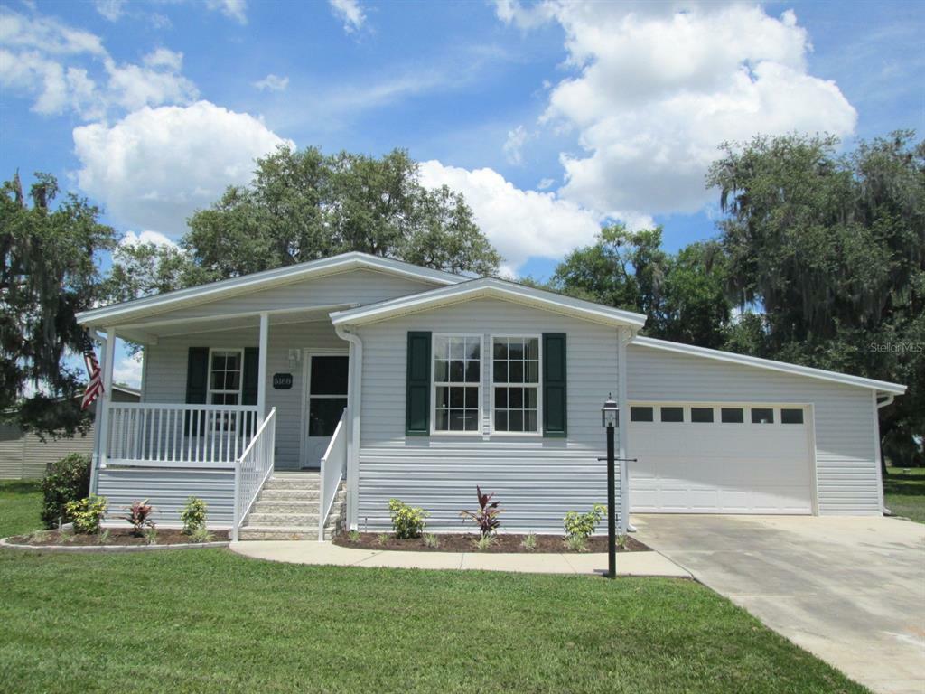 Property Photo:  5188 Stratford Court  FL 34785 