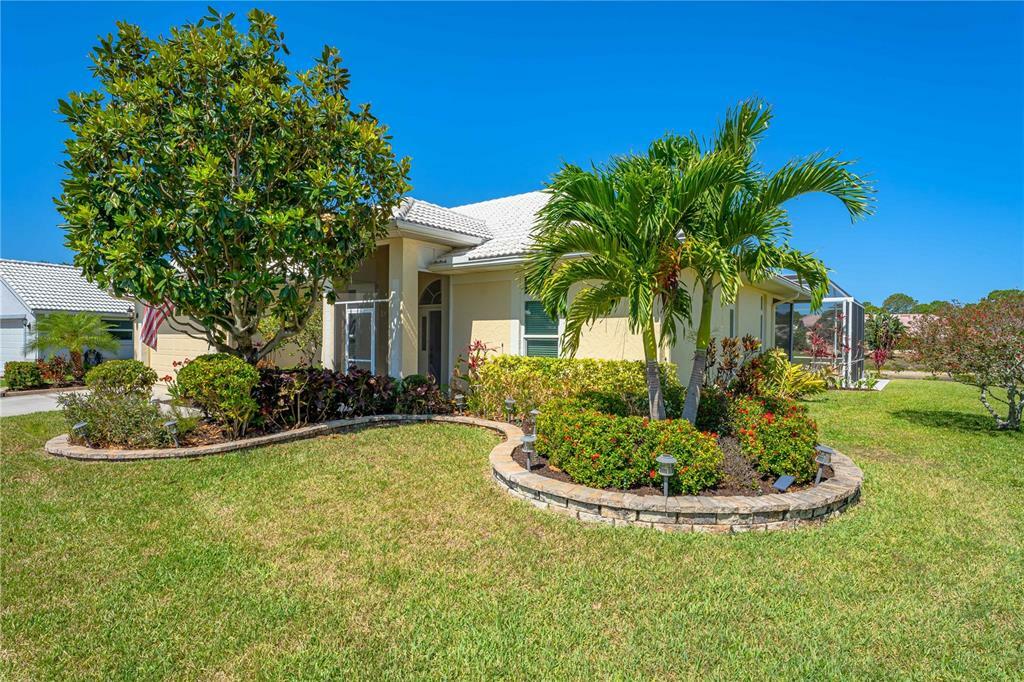 Property Photo:  1014 Beckley Circle  FL 34292 