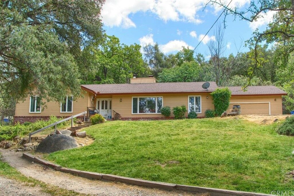 Property Photo: 49520 Stillmeadow Drive CA 93644