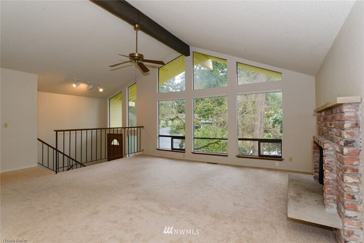 Property Photo:  12017 NE 68th Place  WA 98033 