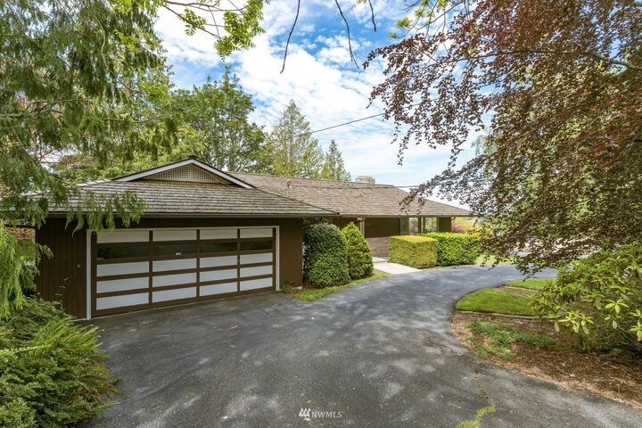 Property Photo: 2504 17th Street WA 98221