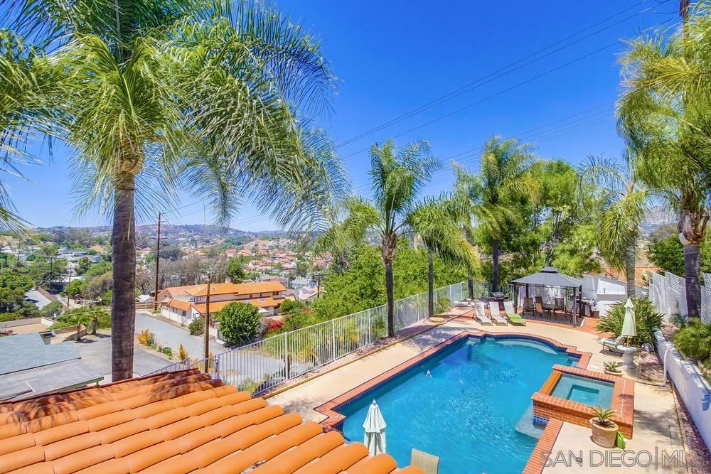 Property Photo: 9705 Kenora Ln CA 91977