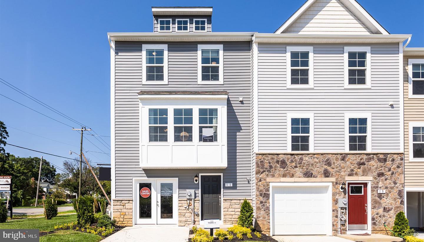Property Photo: 150 Tate Manor Drive WV 25414