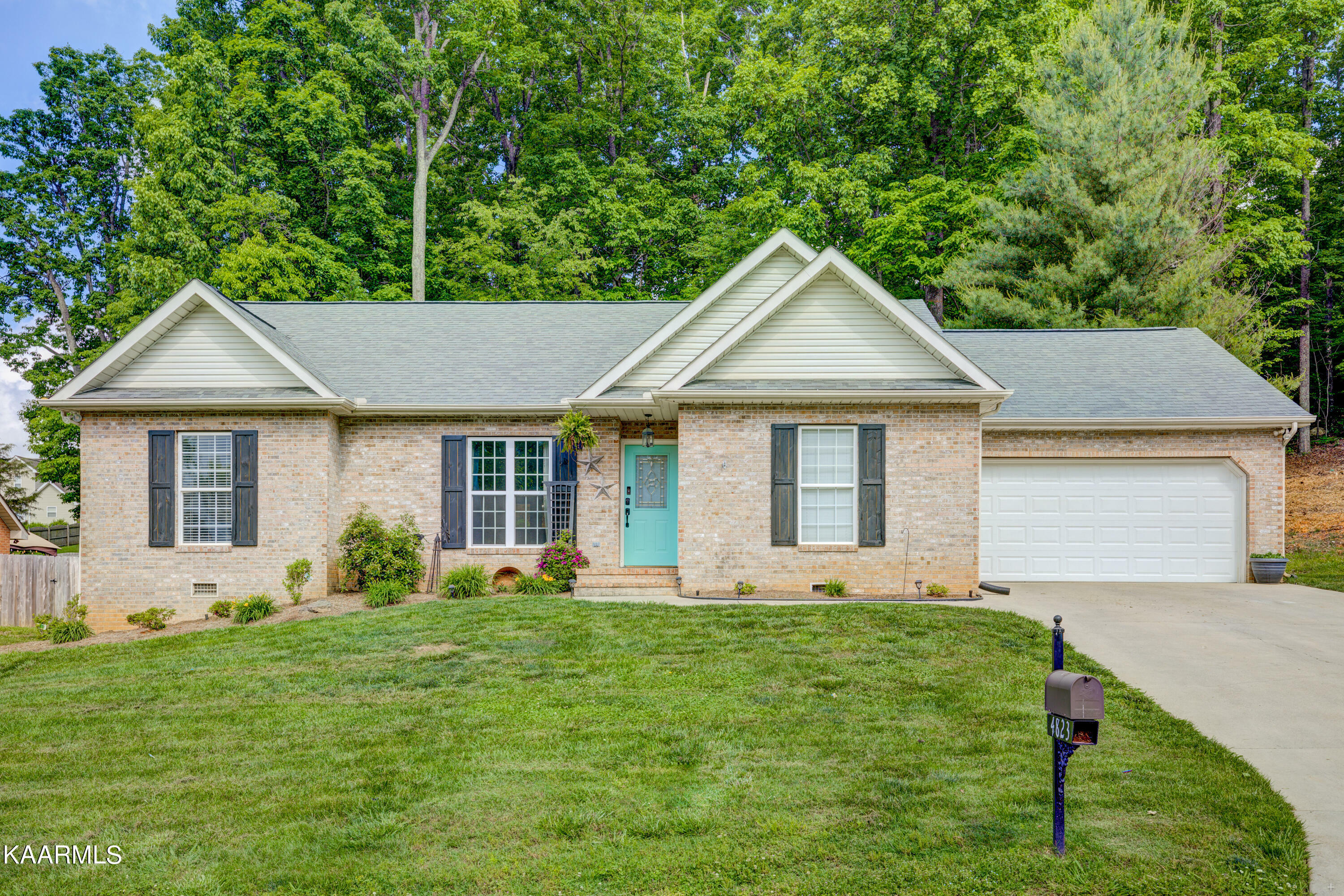 Property Photo:  4823 Garfield Terrace Drive  TN 37938 