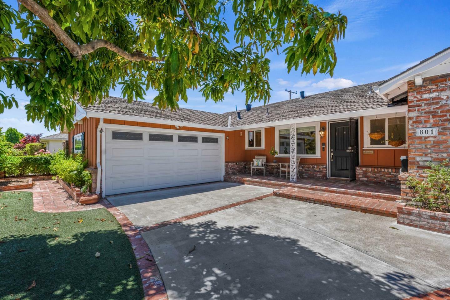 Property Photo:  801 S Daniel Way  CA 95128 