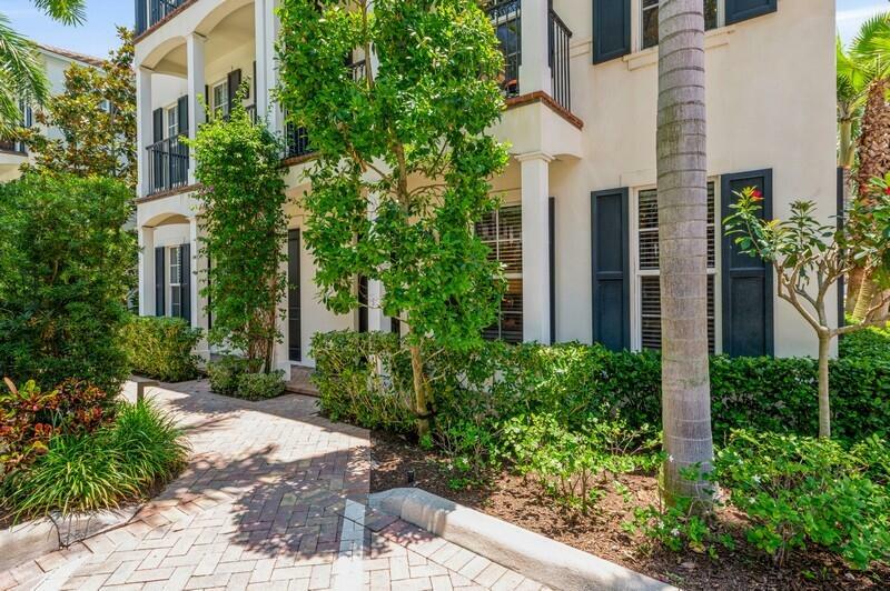 Property Photo:  119 Lily Lane  FL 33444 
