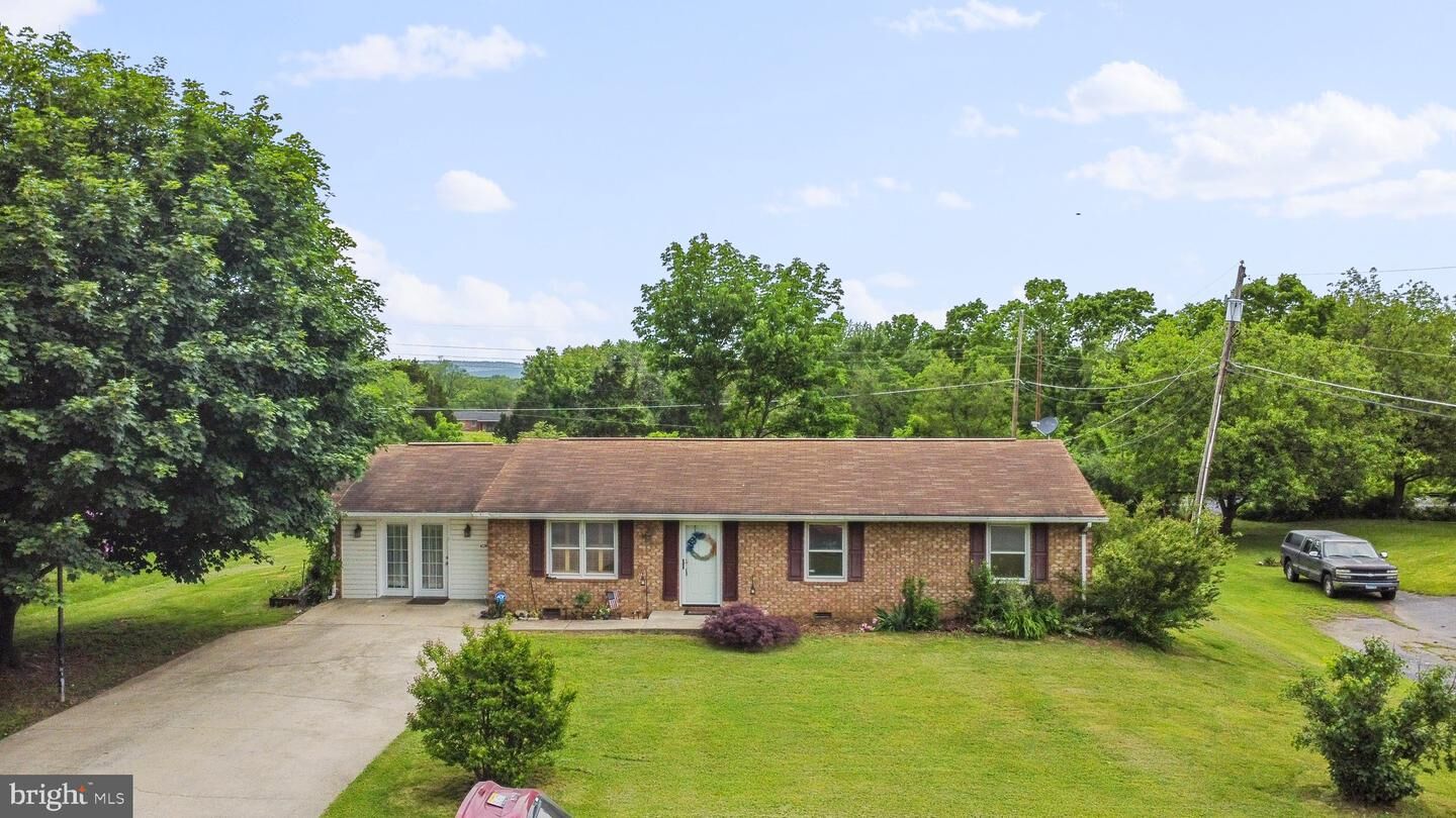 Property Photo:  625 Mimosa Drive  WV 25404 