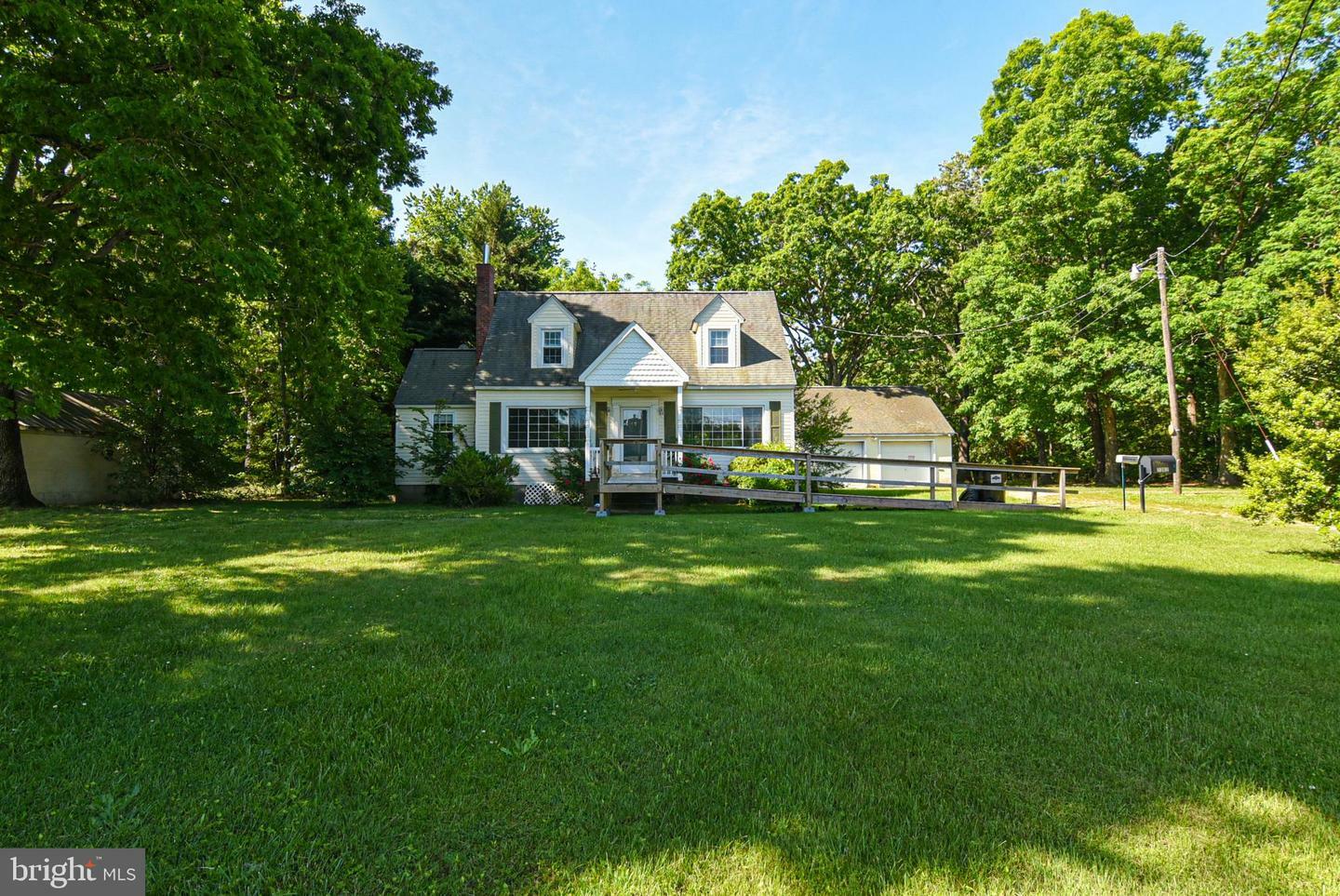 Property Photo:  3382 Kings Highway  VA 22443 