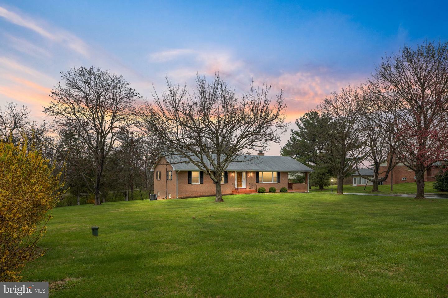 Property Photo:  7298 Winchester Road  VA 22630 