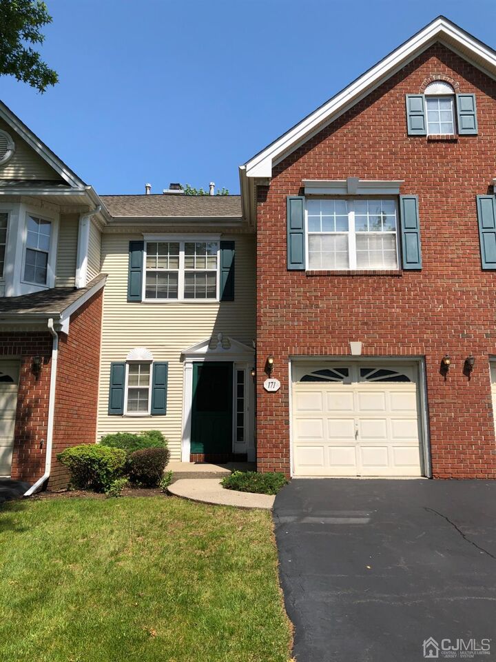 171 Sapphire Lane 542  Franklin NJ 08823 photo