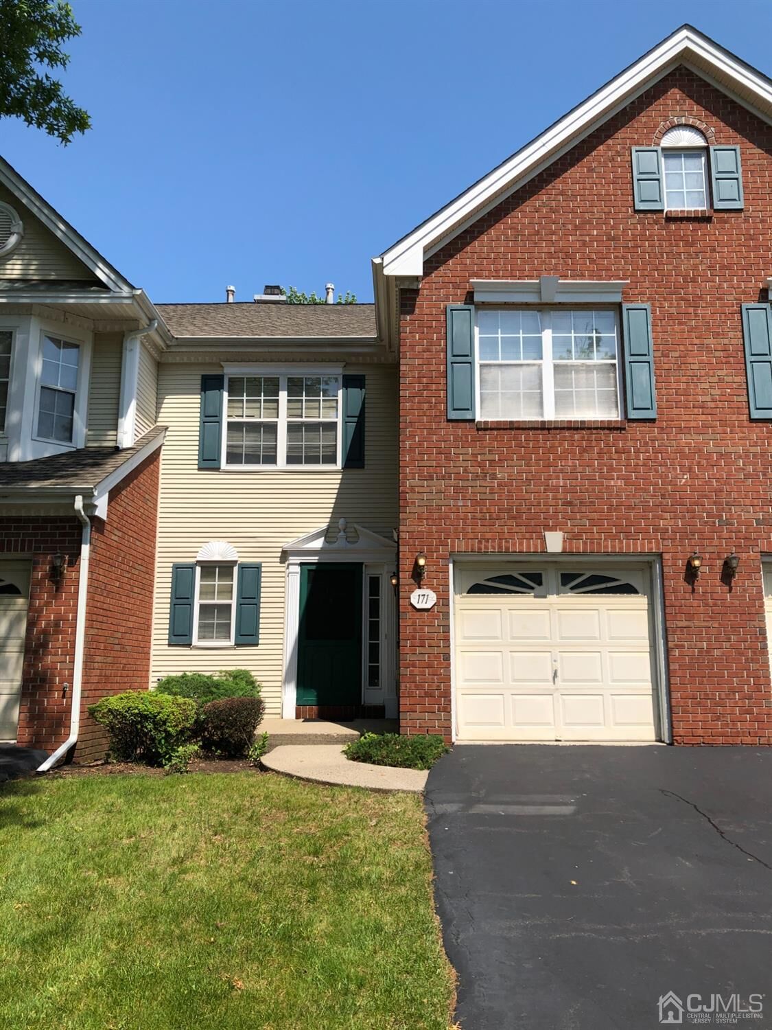 Property Photo:  171 Sapphire Lane 542  NJ 08823 