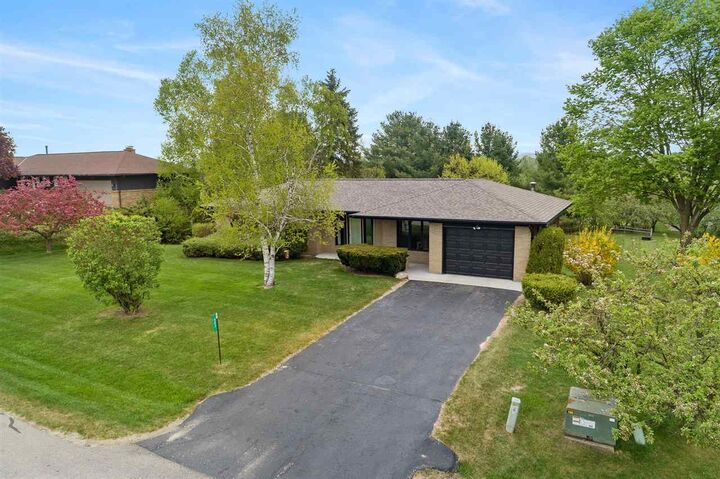 403 Hill View  Petoskey MI 49770 photo