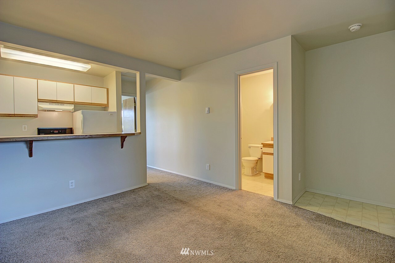 Property Photo:  250 Tucker Avenue 16  WA 98250 