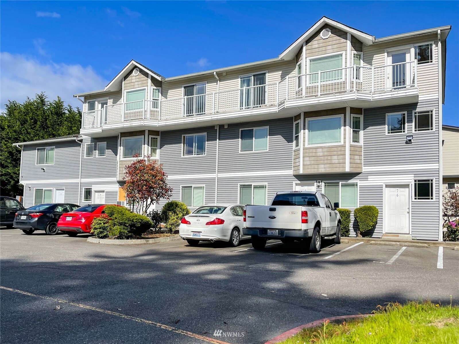 Property Photo: 3322 148th Street SW D3 WA 98087