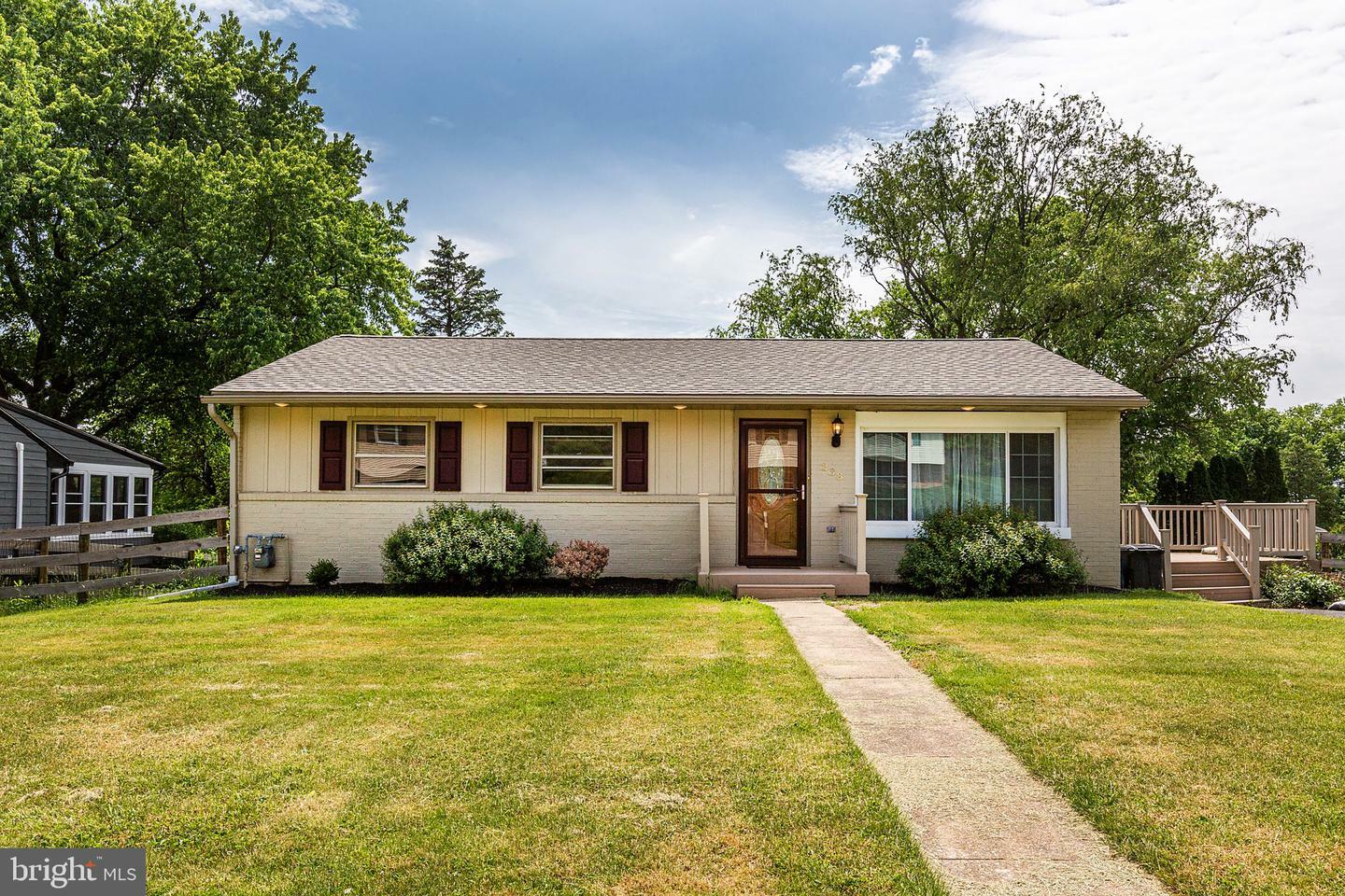 Property Photo: 238 Whittier Lane PA 17602