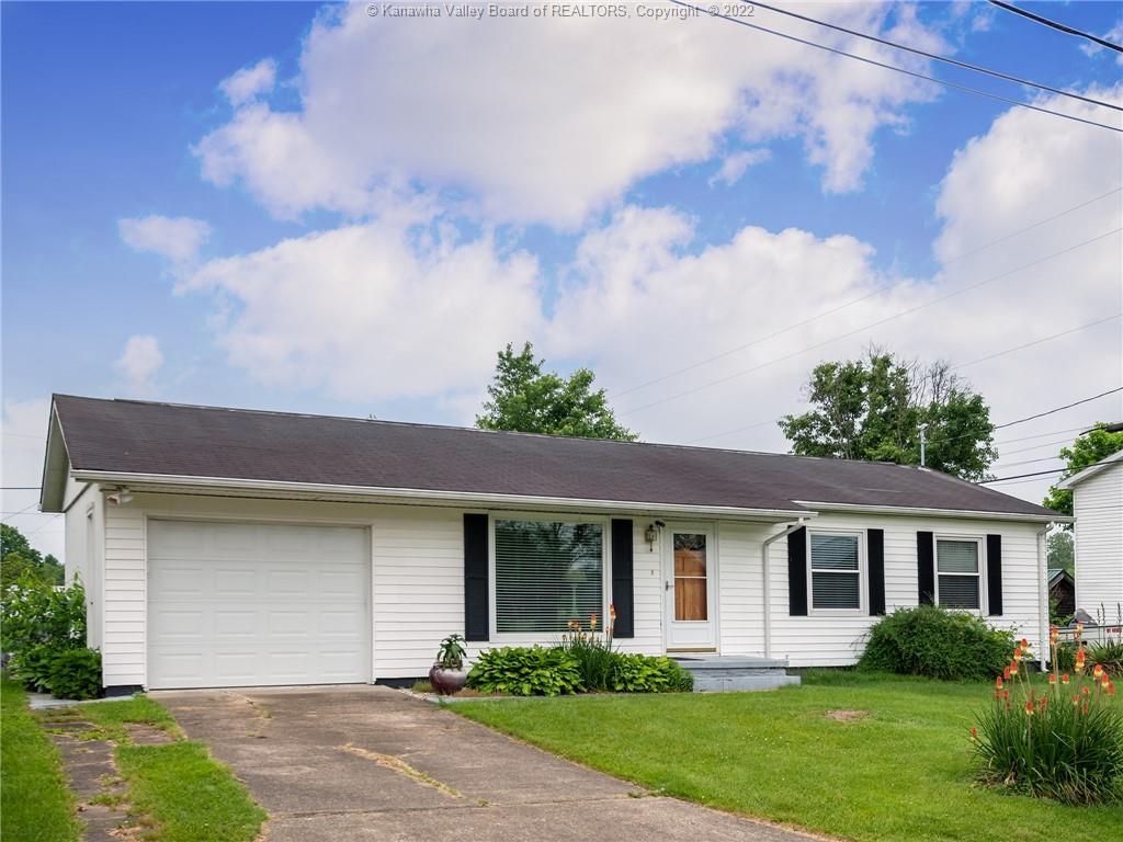 Property Photo: 29 Red Oak Drive WV 25510