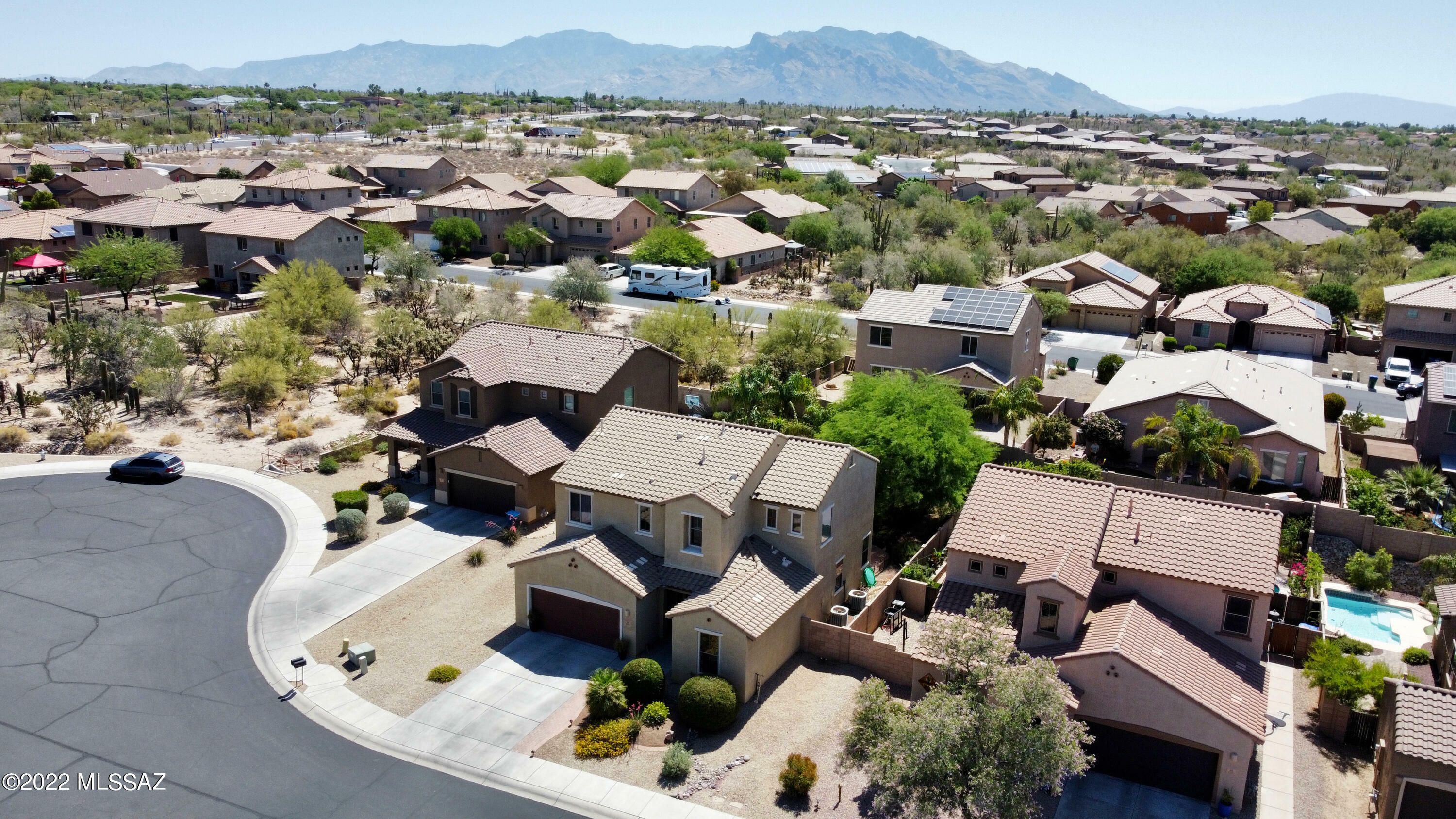 Property Photo:  8290 N Morning Willow Court  AZ 85741 