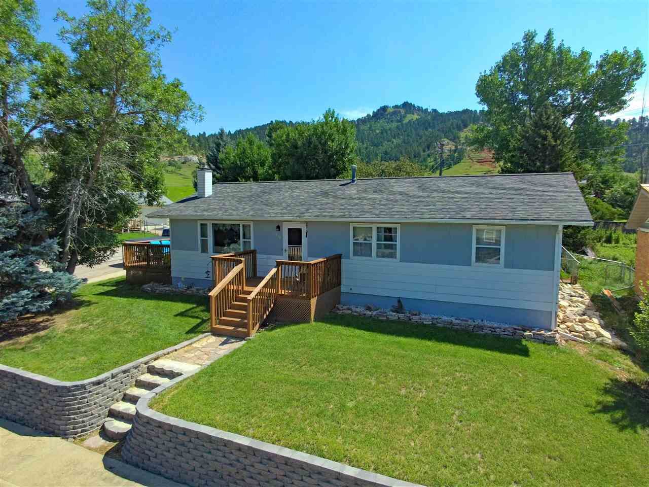Property Photo: 816 N 13th Street SD 57783